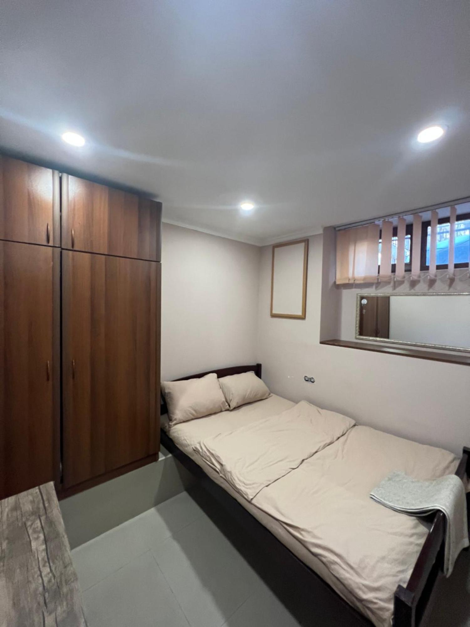 Guest House Northern Avenue เยเรวาน ภายนอก รูปภาพ