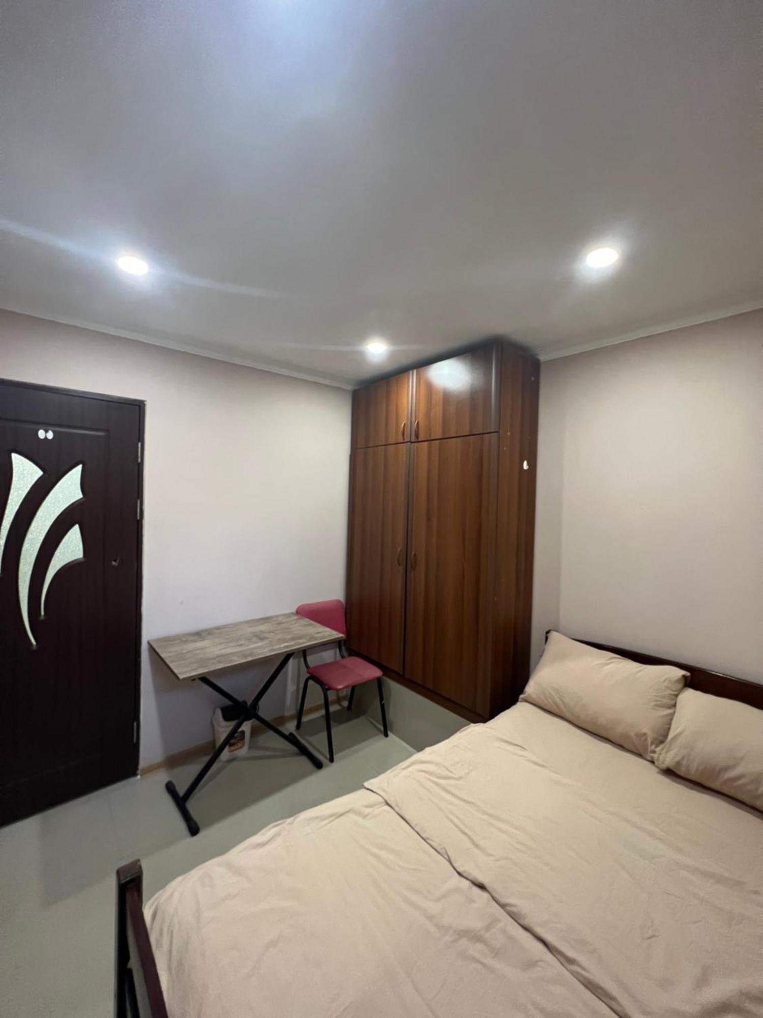 Guest House Northern Avenue เยเรวาน ภายนอก รูปภาพ