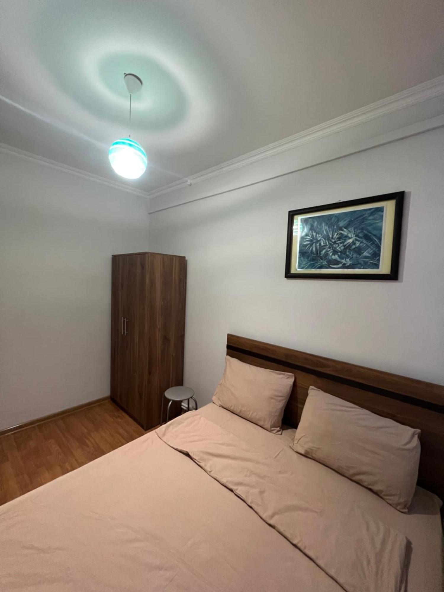 Guest House Northern Avenue เยเรวาน ภายนอก รูปภาพ