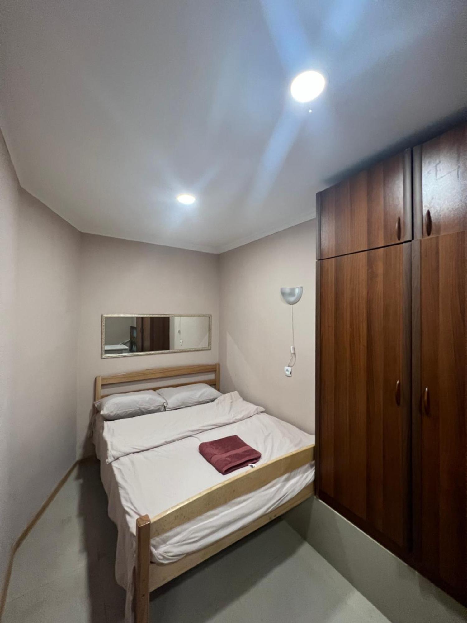 Guest House Northern Avenue เยเรวาน ภายนอก รูปภาพ