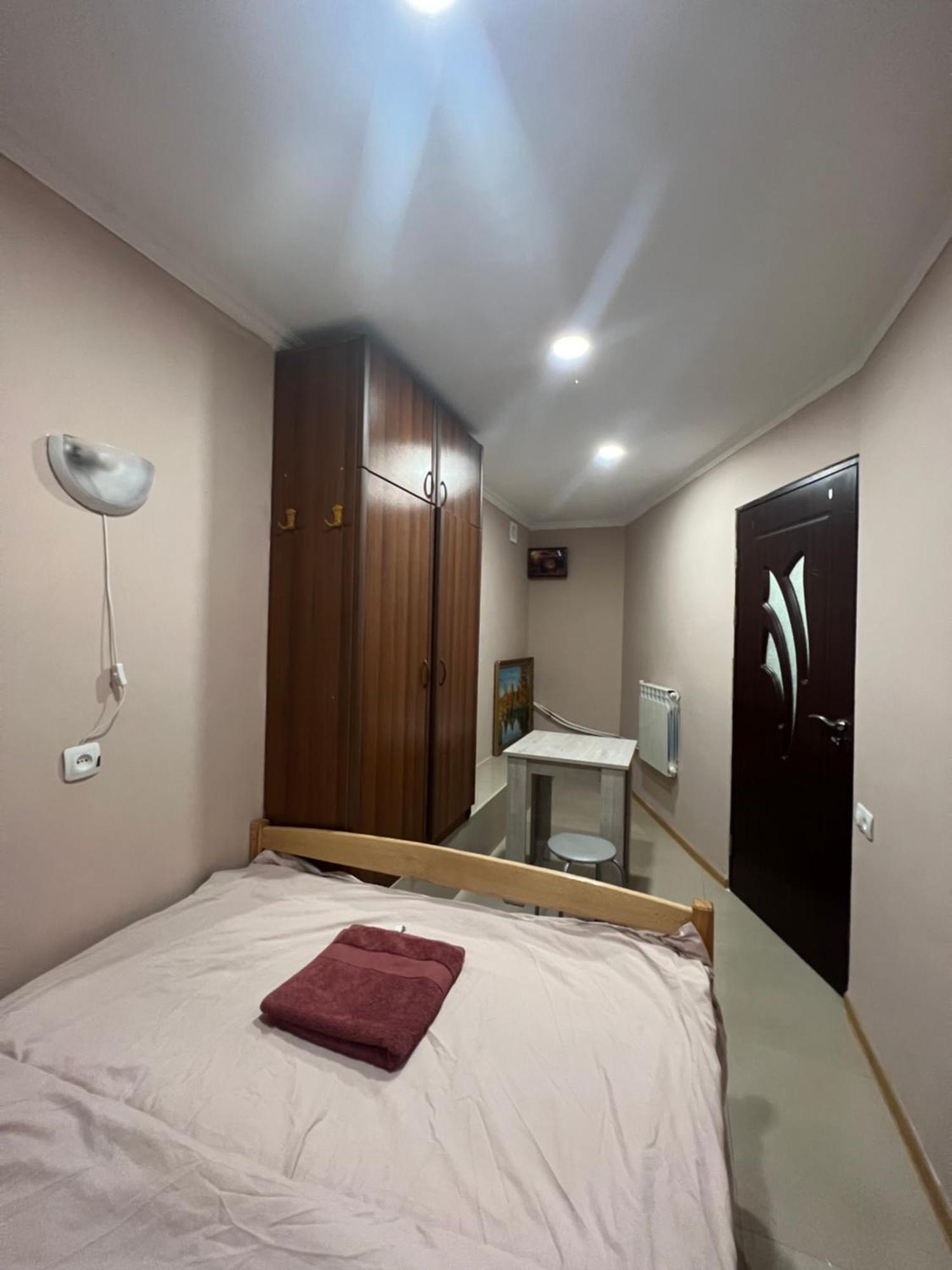 Guest House Northern Avenue เยเรวาน ภายนอก รูปภาพ