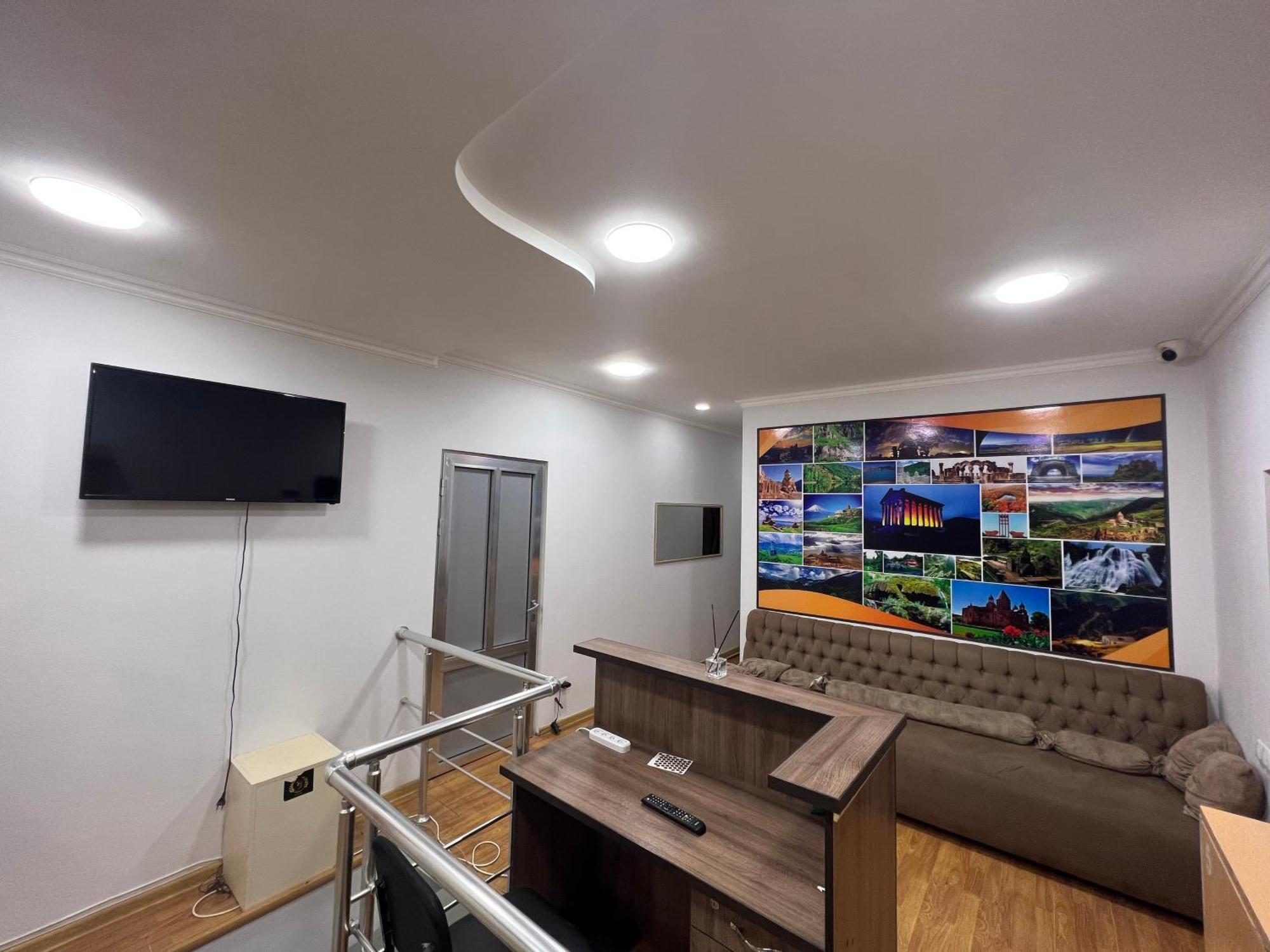 Guest House Northern Avenue เยเรวาน ภายนอก รูปภาพ